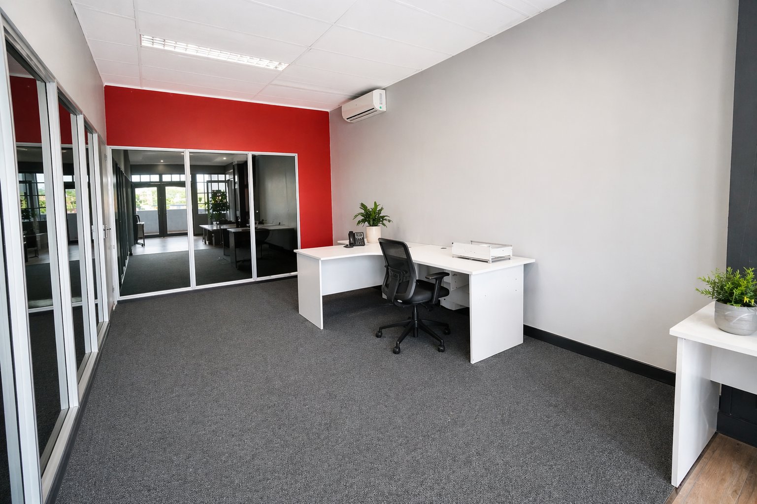 265 m² First Floor Office Suite To Let at Promenade Shopping Centre | Suite 35 | Established Mbombela CBD Workspace photo 6