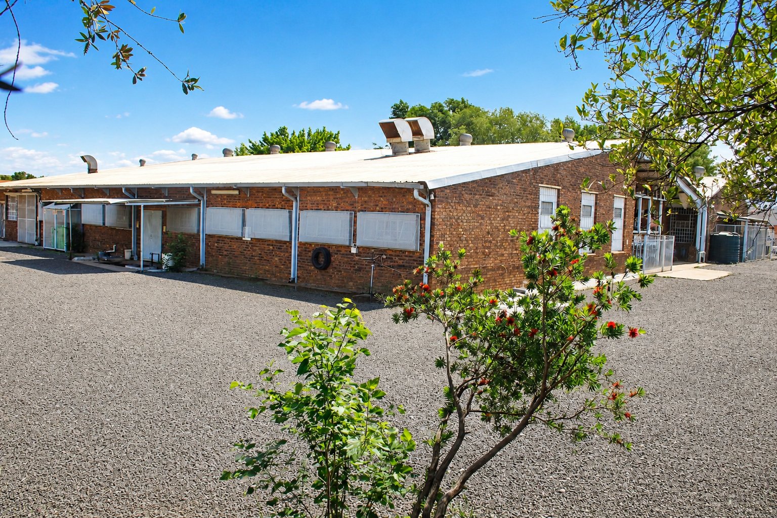 1,610 m² Standalone Industrial Property To Let  | 36 Breytenbach Street, Lydenburg photo 20