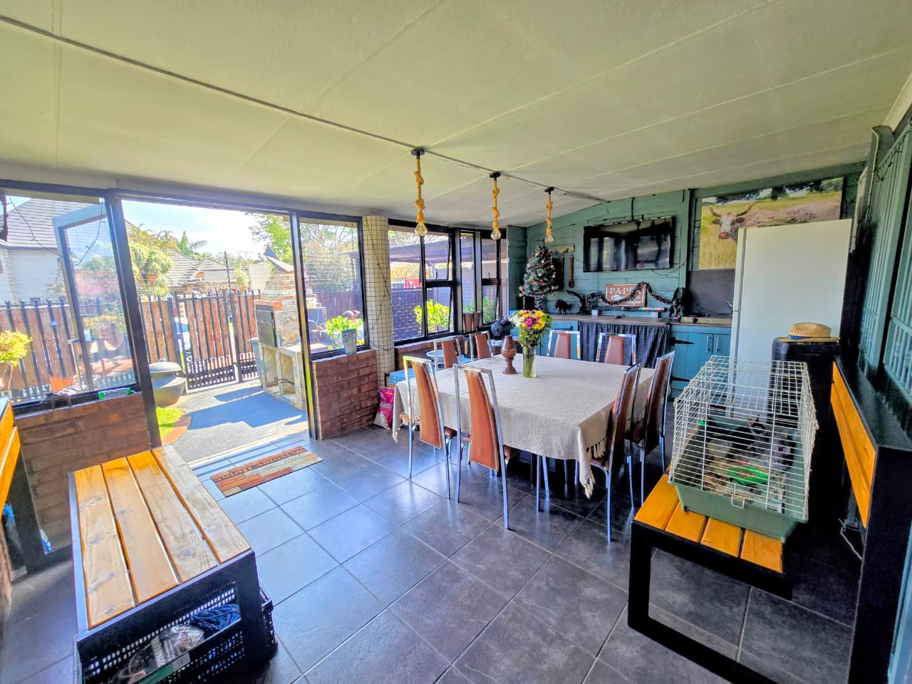 Versatile 4-Bedroom Home with Direct Access to Prime Commercial Stand 