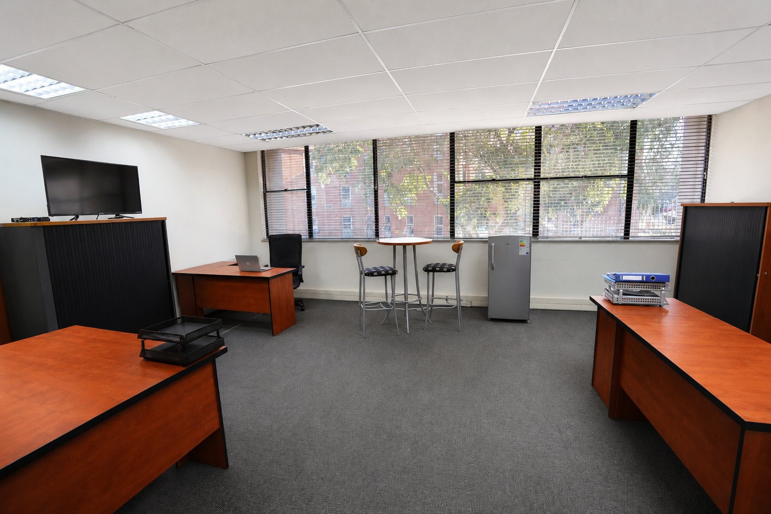 686 m² Ground Floor Office To Let at 26 Wellington Road | Parktown | Prestigious, Accessible Business Address photo 18