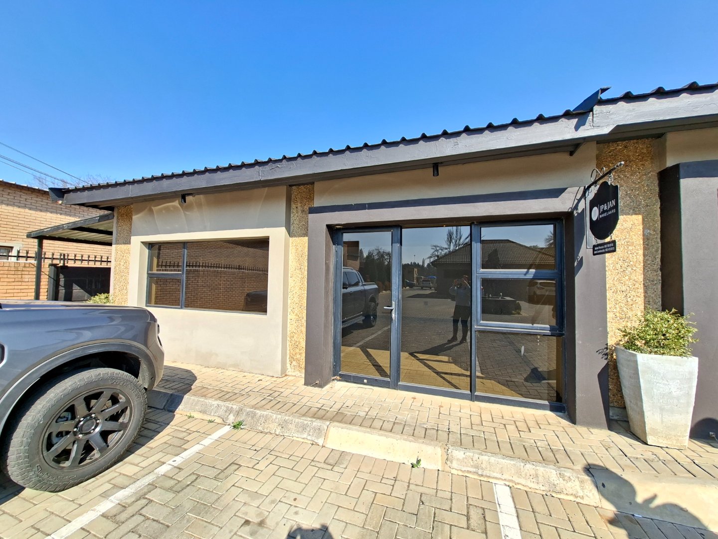 Office Space to Rent - Prime Central Location