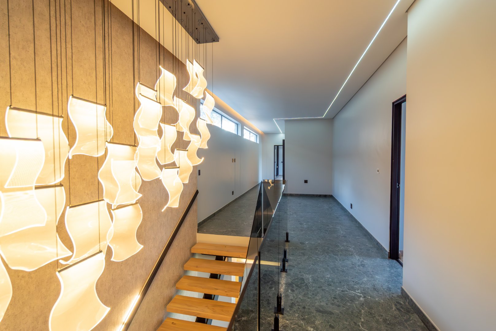 Ultra Exclusive Hyde Park Cluster Living Move In Ready Luxury Residence