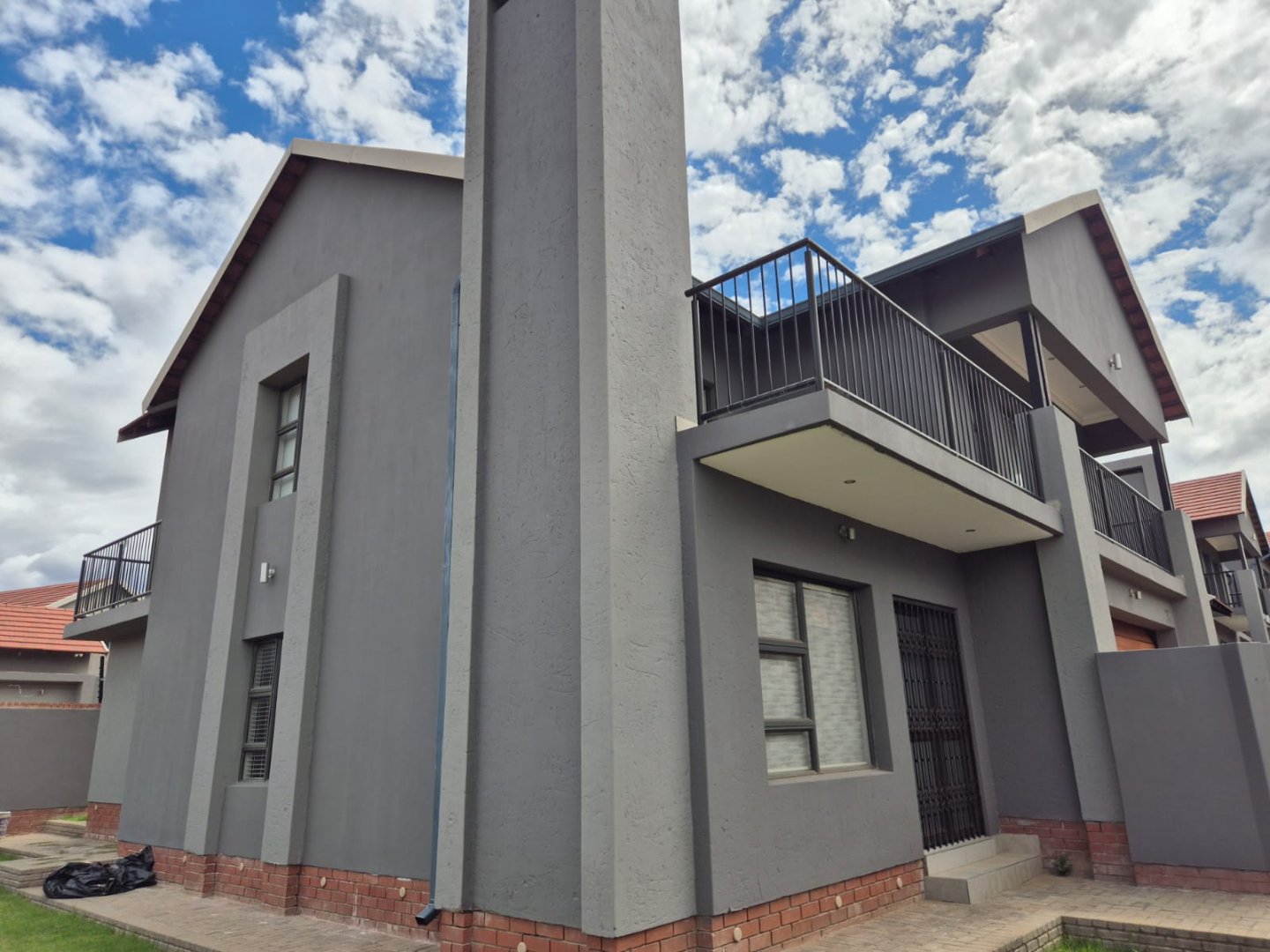 MODERN 3-BEDROOM TOWNHOUSE FOR SALE IN WILD OLIVE ESTATE – SECURE & STYLISH LIVING photo 5