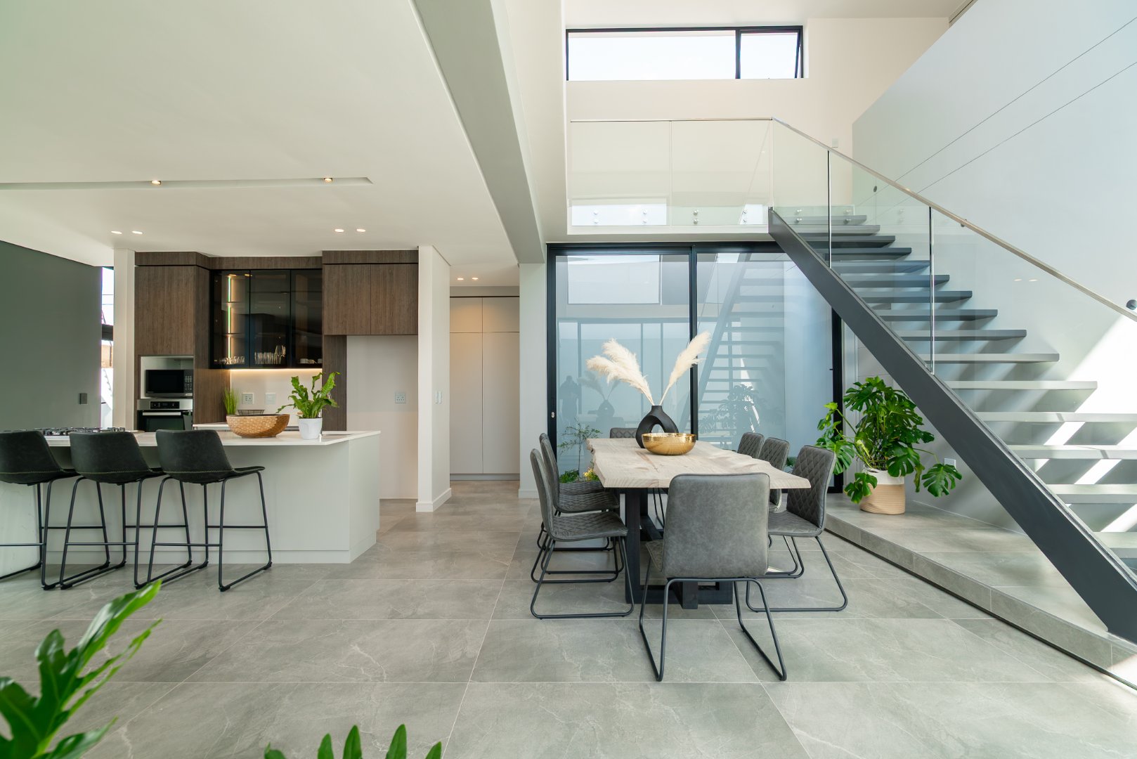 Off-Plan Freehold Luxury in a 24-Hour Boomed Atholl Enclave: Four Final Stands, 12-Month Build