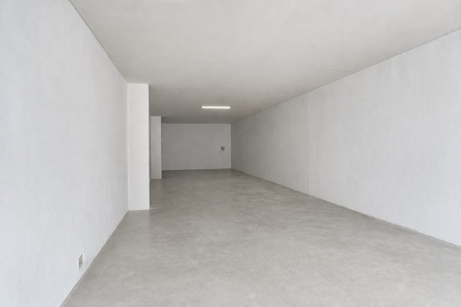 118 m² Ground Floor Retail Space To Let at Wendywood Centre photo 9