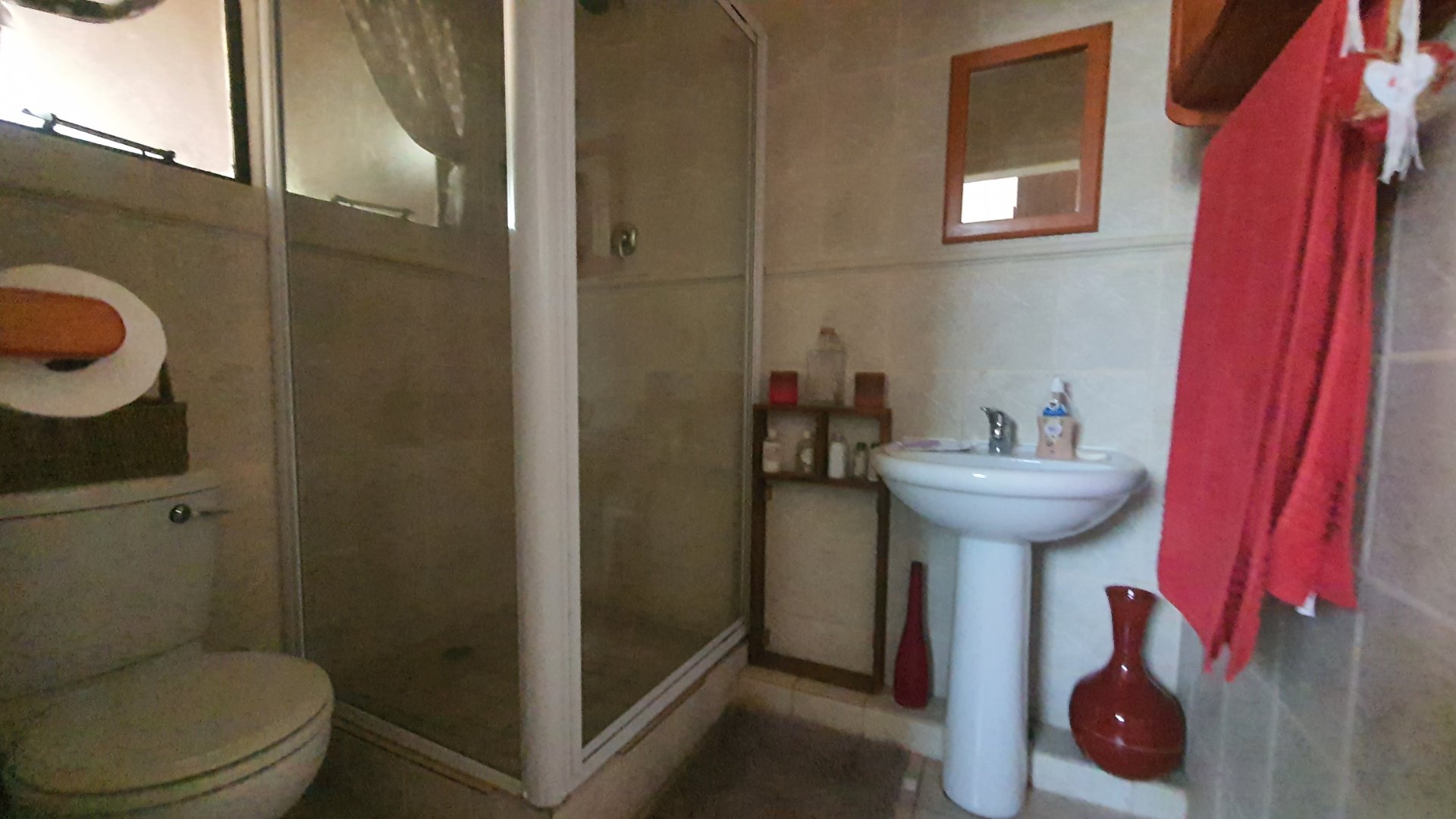 BATHROOM  IN MAIN HOUSE