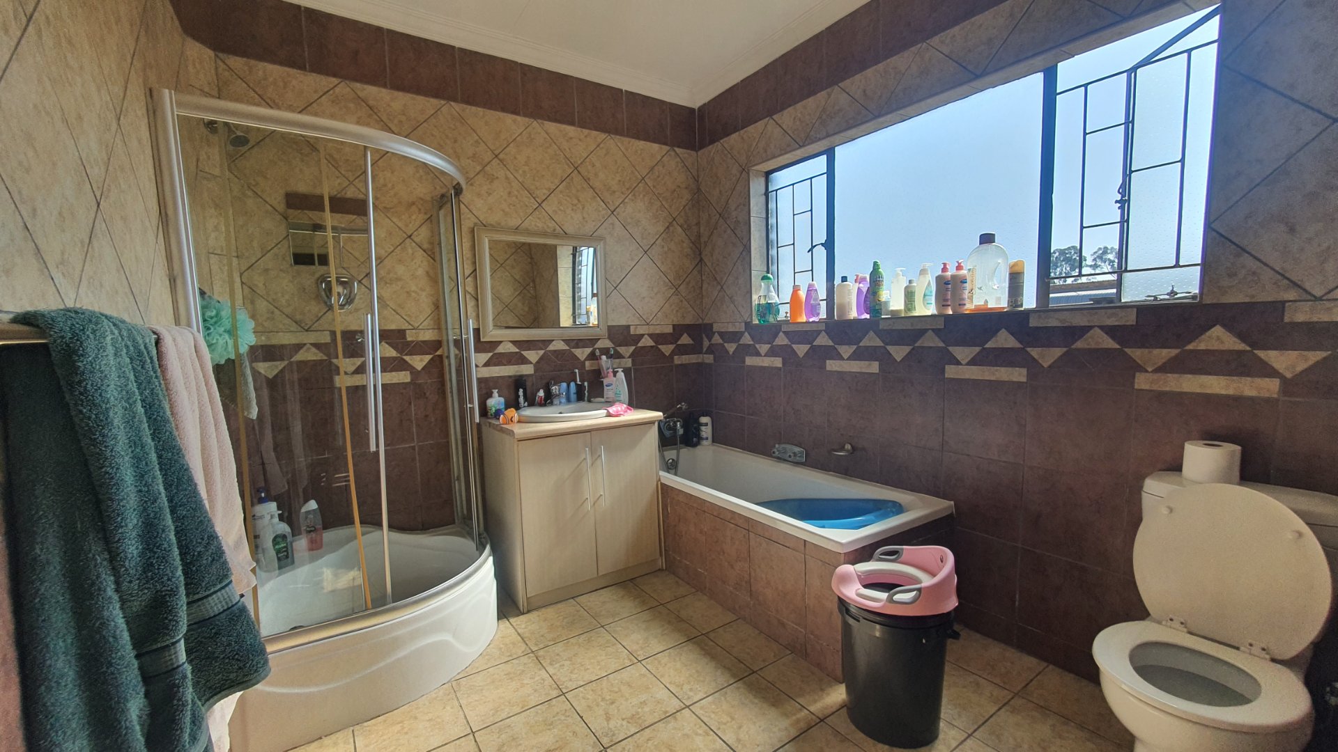 BATHROOM ...HOUSE 2