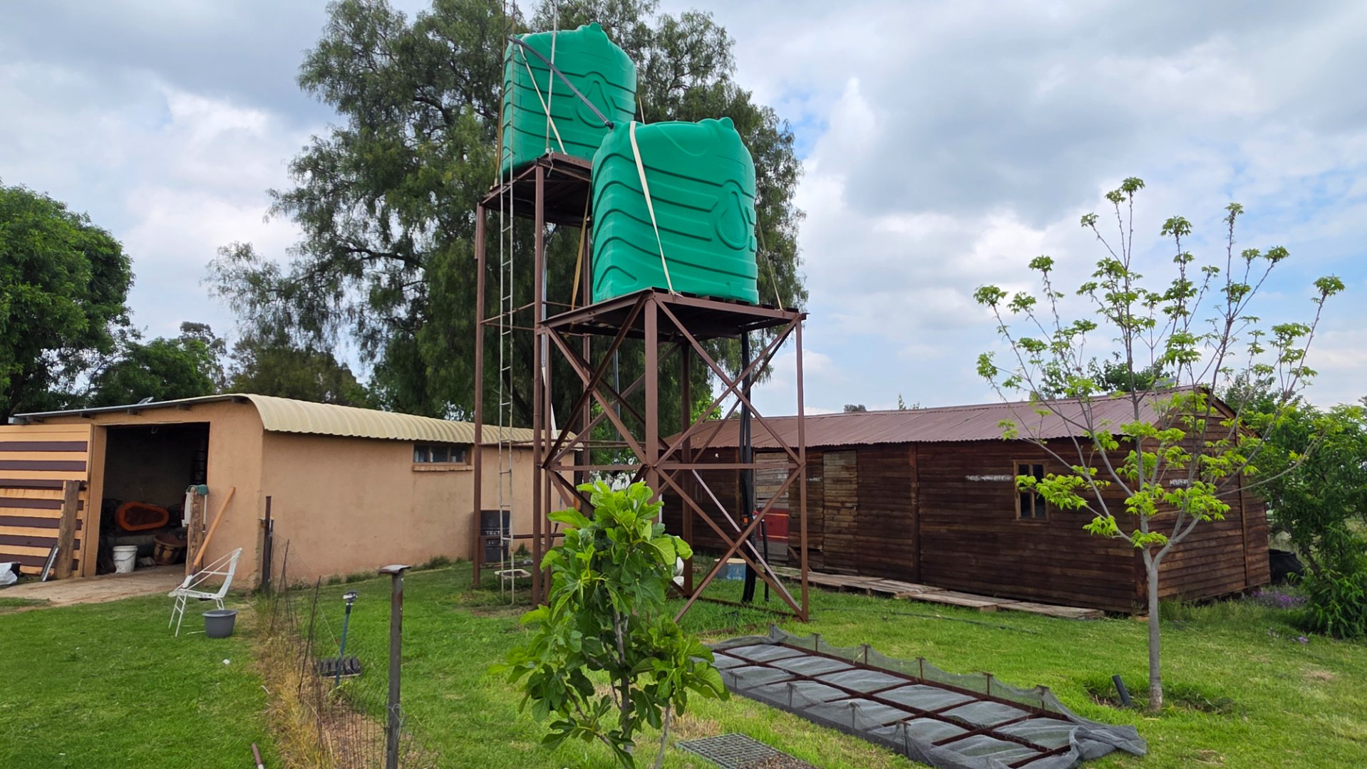 A SMALLHOLDING WITH AGRICULTERAL ZONING WITH FARMING OPPERTUNITIES