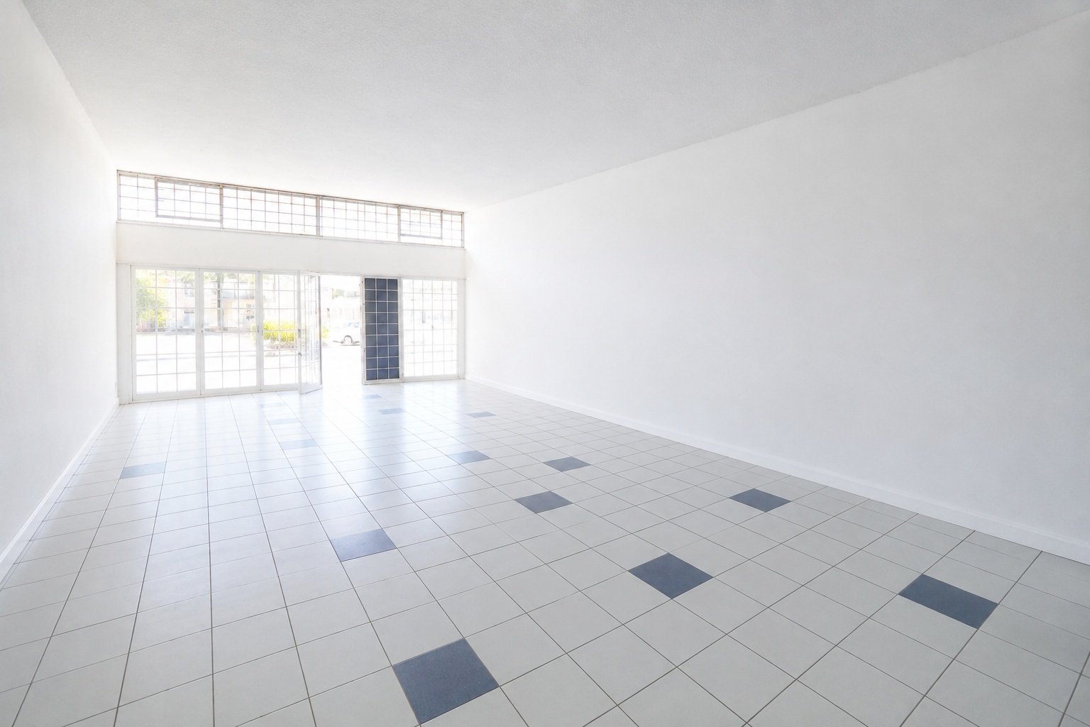 214 m² Ground Floor Retail Space To Let at Wendywood Centre photo 11