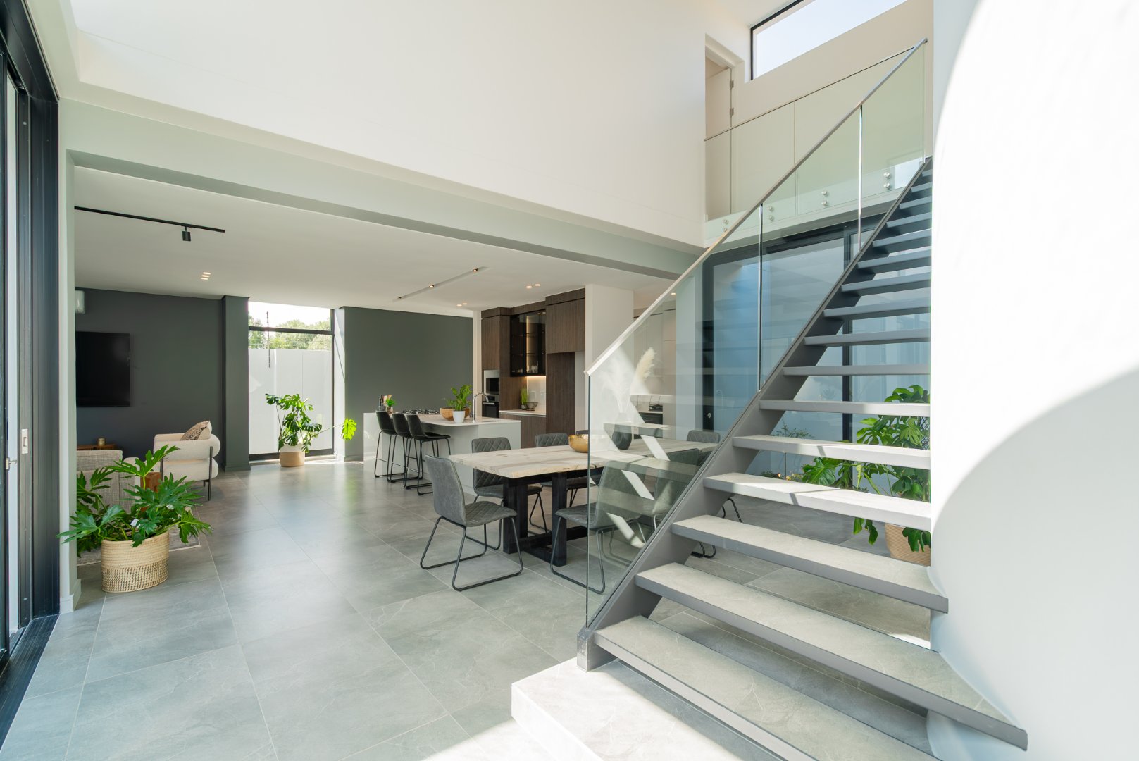 Off-Plan Freehold Luxury in a 24-Hour Boomed Atholl Enclave: Four Final Stands, 12-Month Build