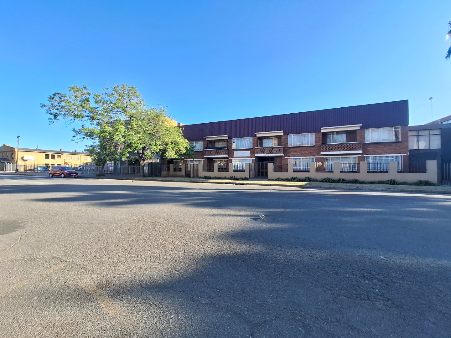 Modern Two Bedroom Flat for Sale – Vereeniging