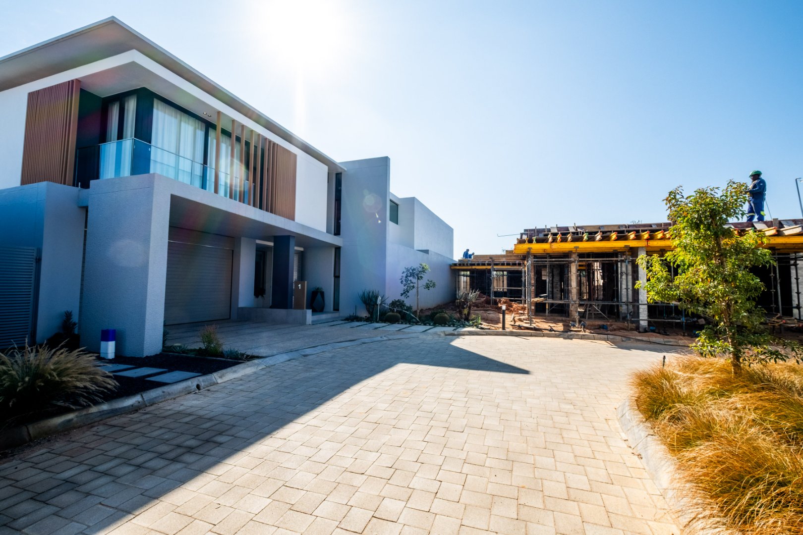 Luxury Cluster in Exclusive Boomed Road