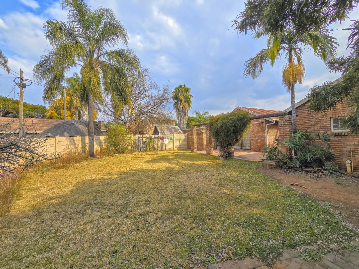 Investment Opportunity: Fixer-Upper Home on a Spacious Stand
