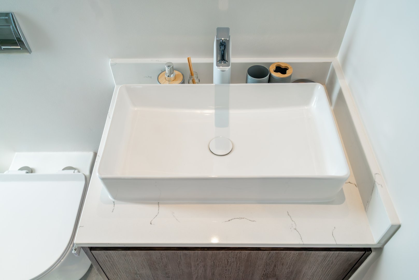 Fully Furnished Brand-new 3-Bed Luxury Rental