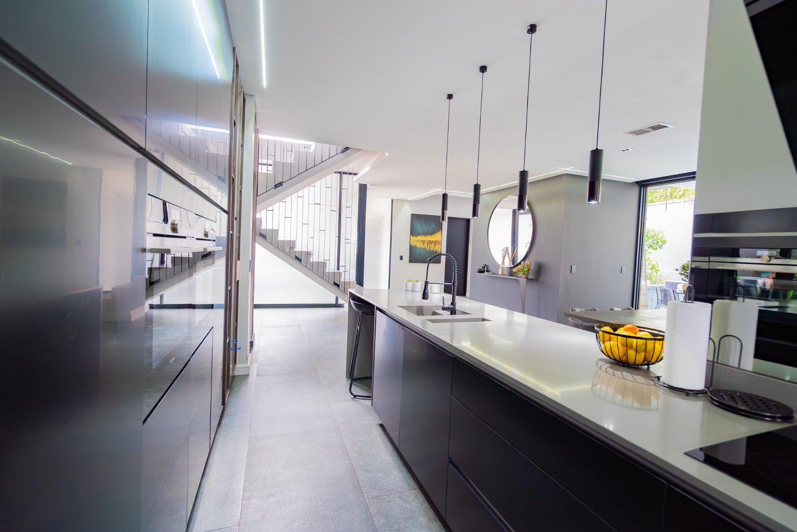 Luxury Cluster Living in an Elite Boomed Enclosure