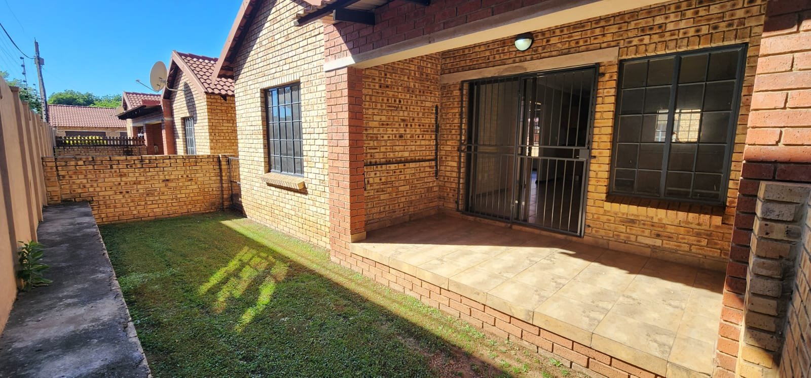 Modern Townhouse in Meyerton Central.
