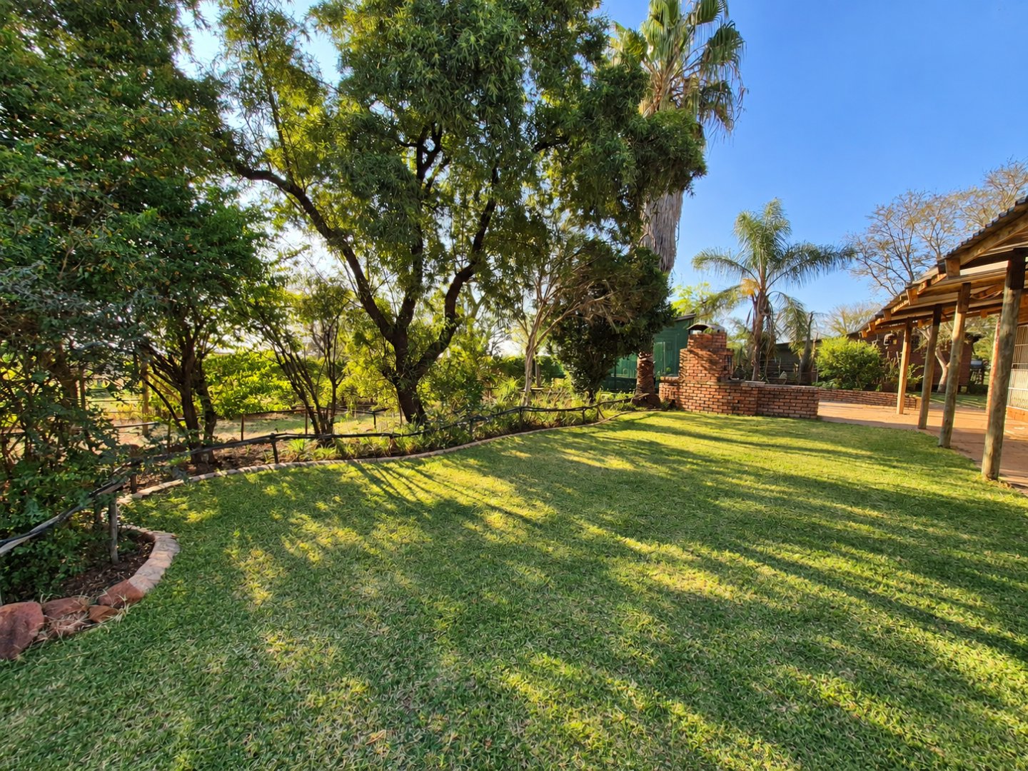Discover relaxed country living close to the city