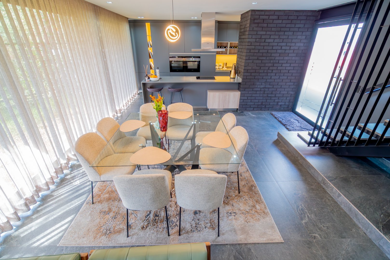 Fully Finished 4 Bed in Hyde Park | Green Belt Views, Manned Boom, Cap SmartGuard