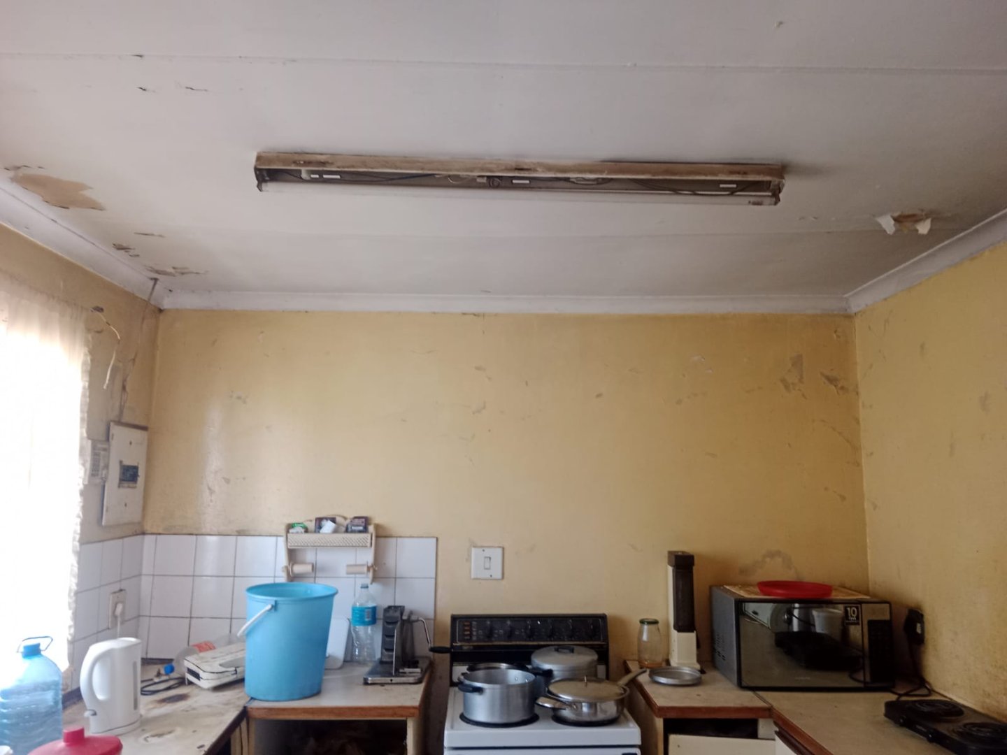 Well-Located 3-Bedroom Family Home Close to Motheo TVET College photo 4