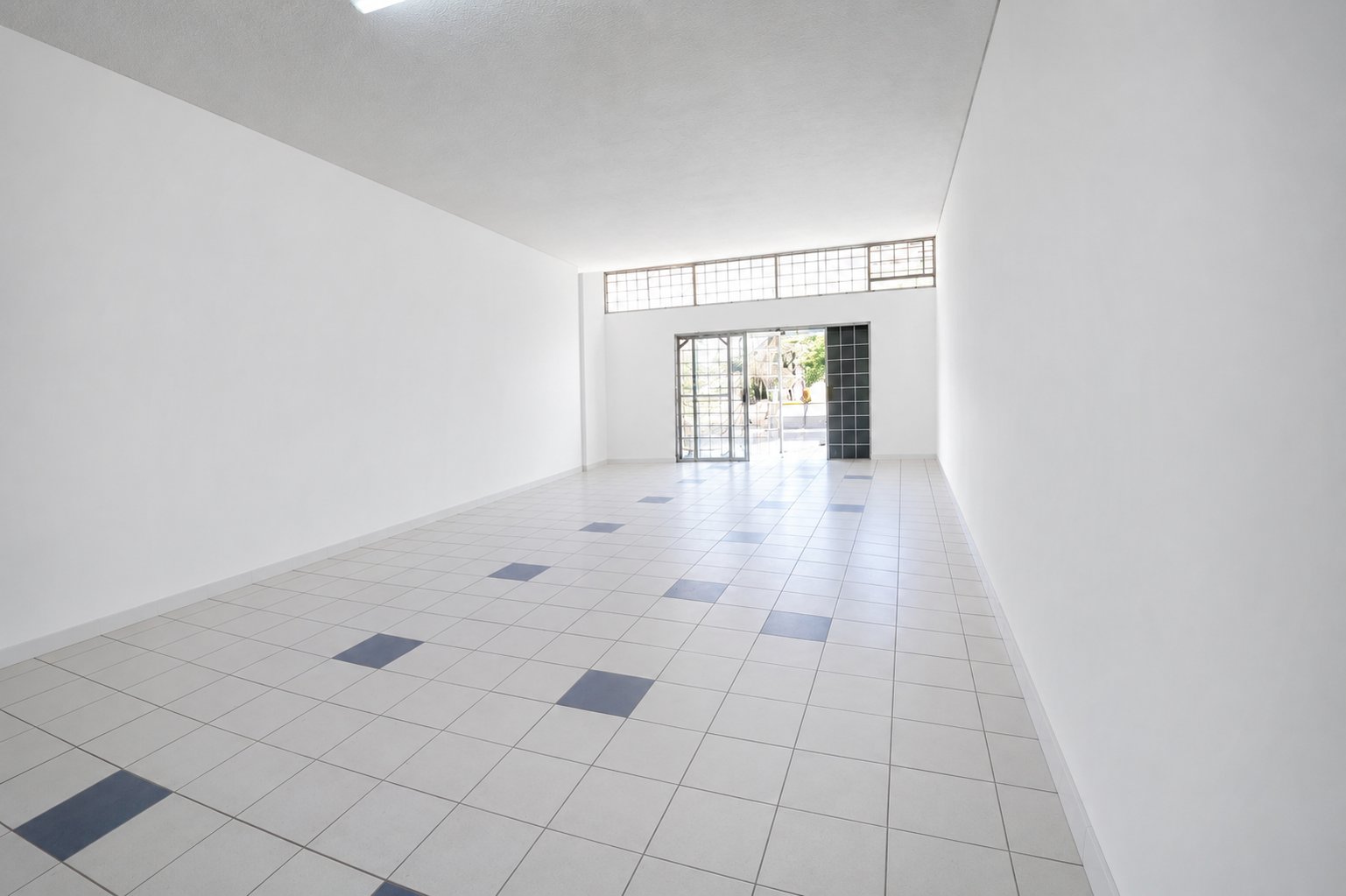 214 m² Ground Floor Retail Space To Let at Wendywood Centre photo 6