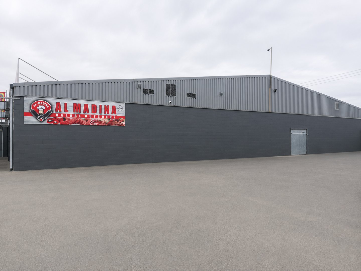133 m² Retail Shop to Let in Wesbank, Cape Town photo 10