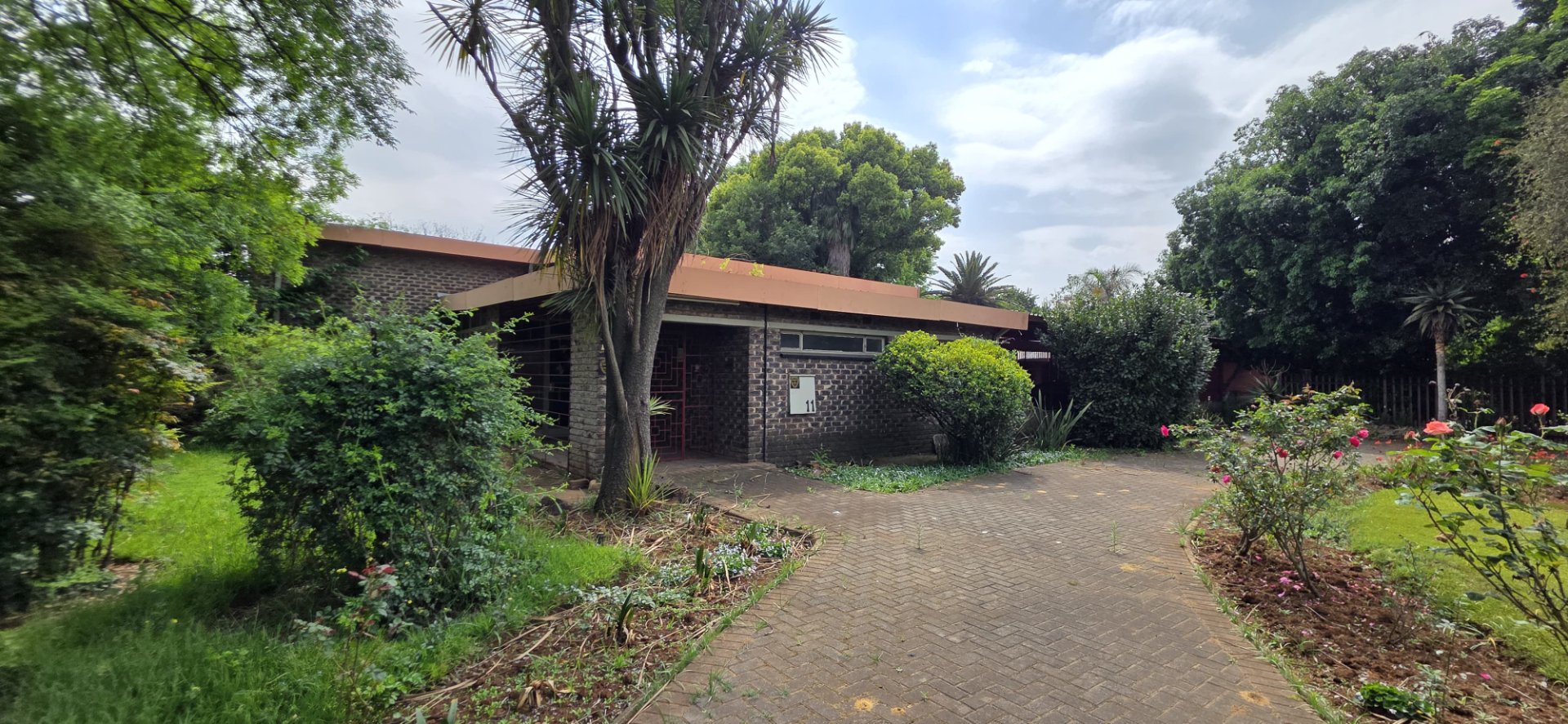 A Family Home with endless Potential on a Generous Stand.