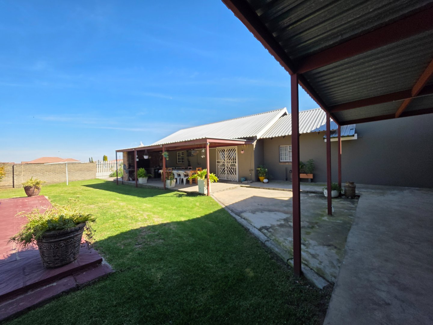 "Immaculate & Spacious Family Haven – Move-In Ready Comfort Awaits!"