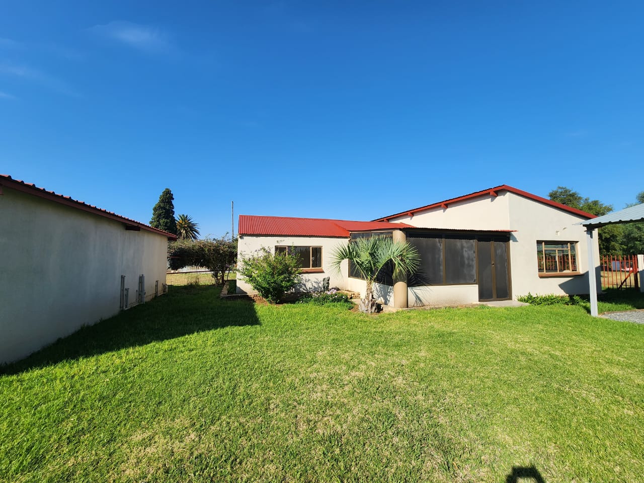 3 Bedroom House to rent on a Farm.