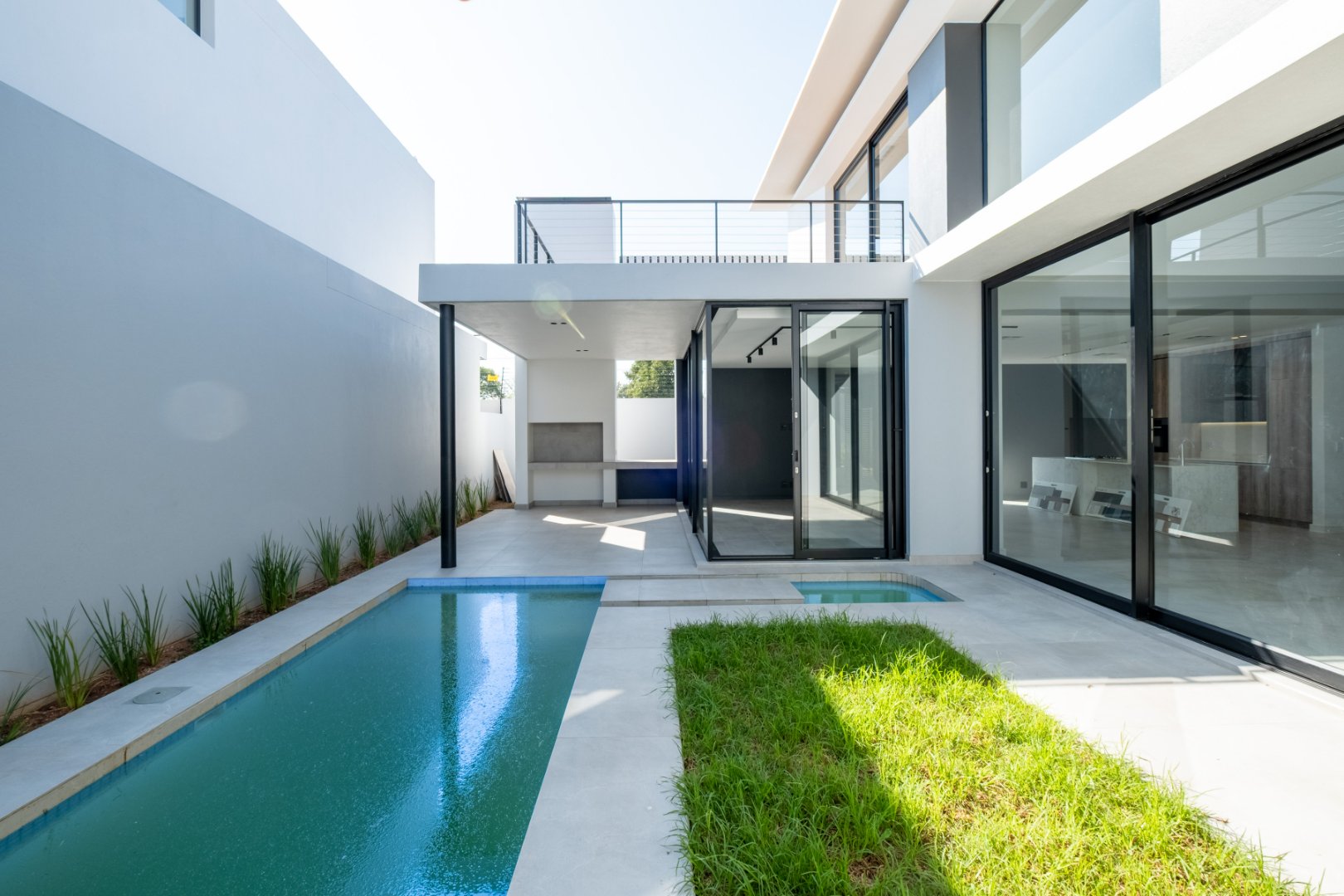 Off-Plan Freehold Luxury in a 24-Hour Boomed Atholl Enclave: Four Final Stands, 12-Month Build