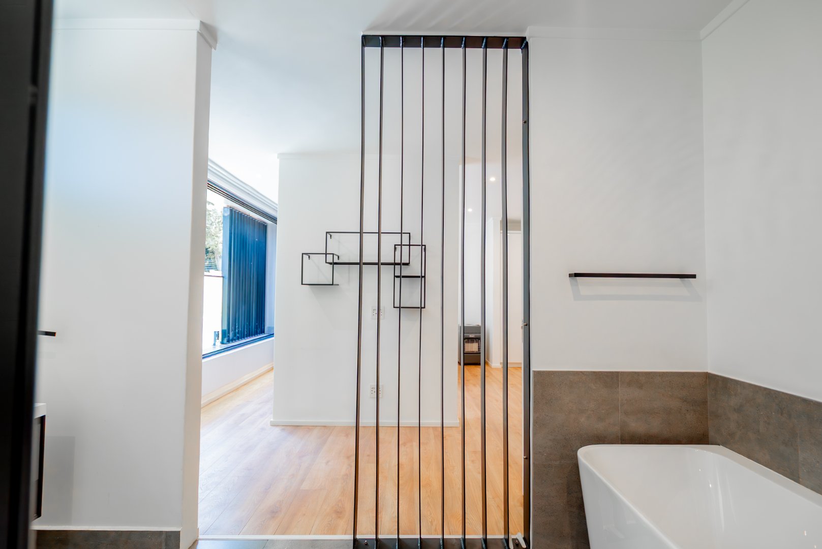 Modern 3 Bed Hyde Park Townhouse with Solar, PJ Lounge & Double Garage