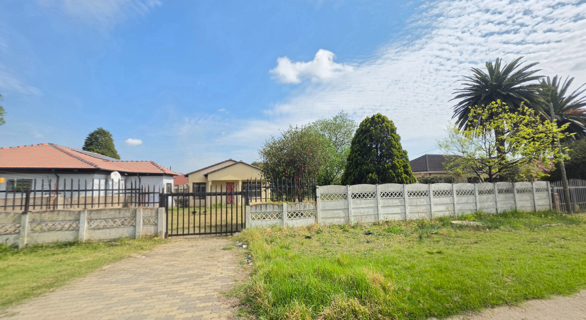Charmful Family Home in New Modder with Flatlet