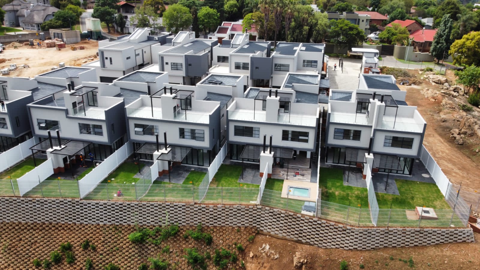 Final 4-Bedroom Signature Residence | Aurora, Hurlingham