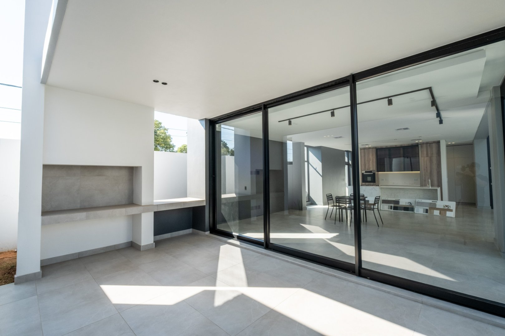 Off-Plan Freehold Luxury in a 24-Hour Boomed Atholl Enclave: Four Final Stands, 12-Month Build