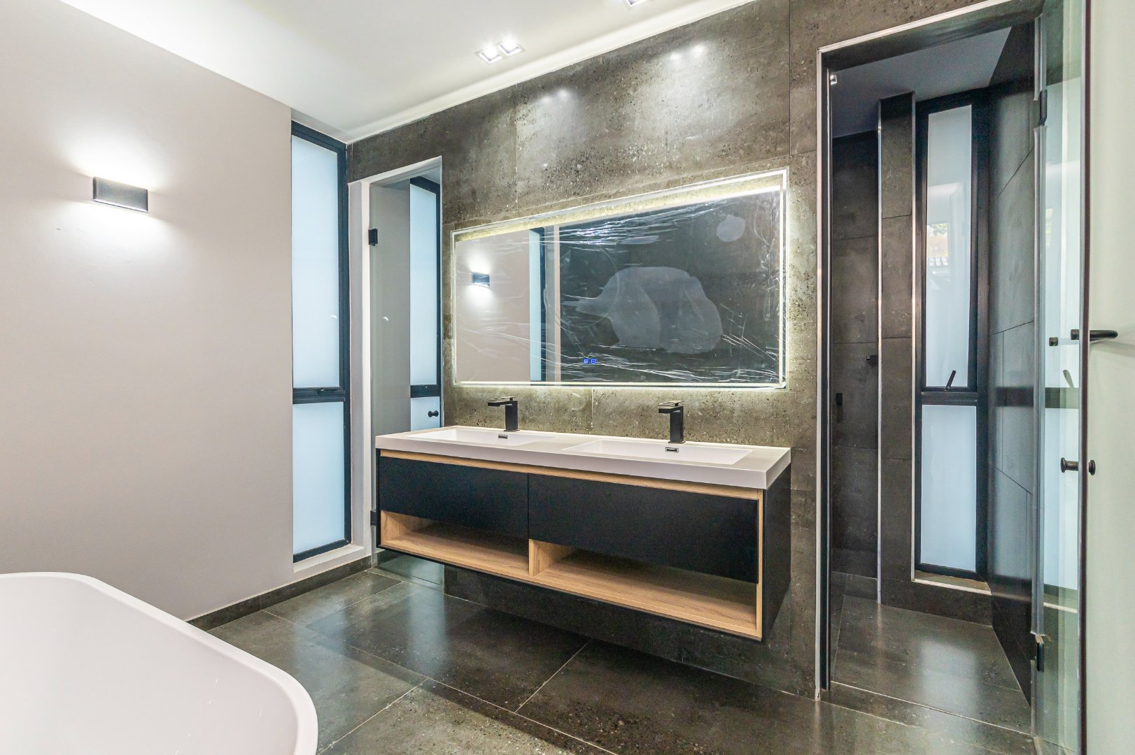 Executive Townhouse with Staff Accommodation