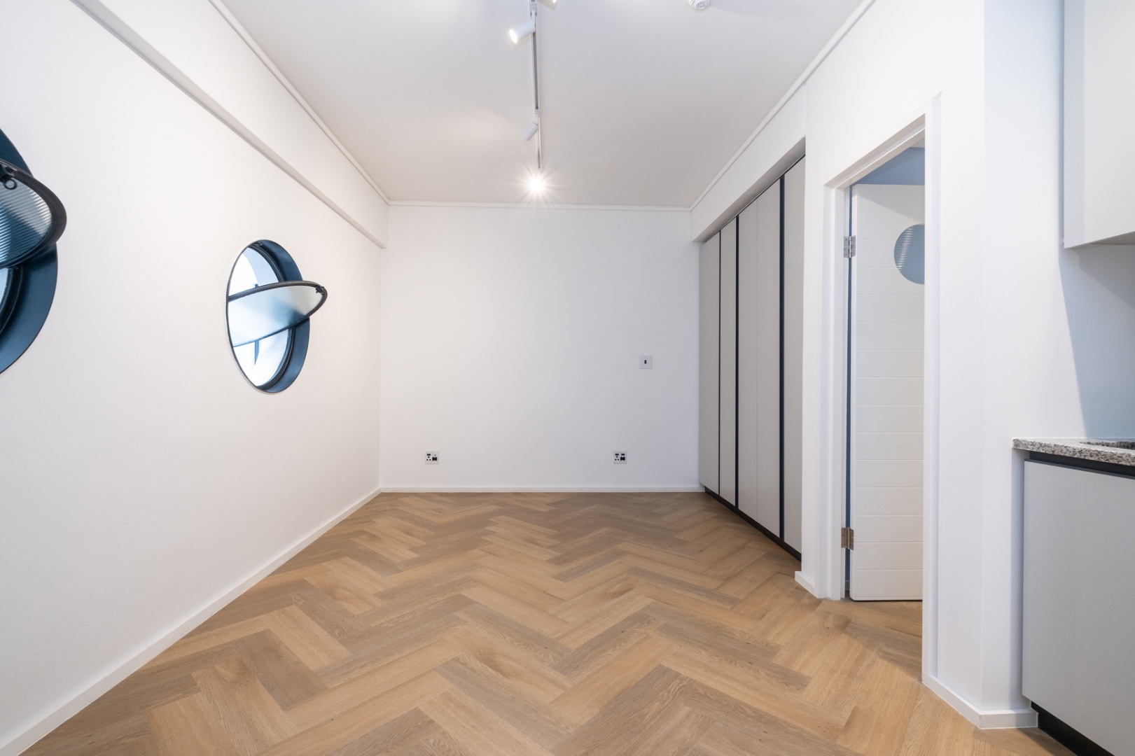 11 Heerengracht Street