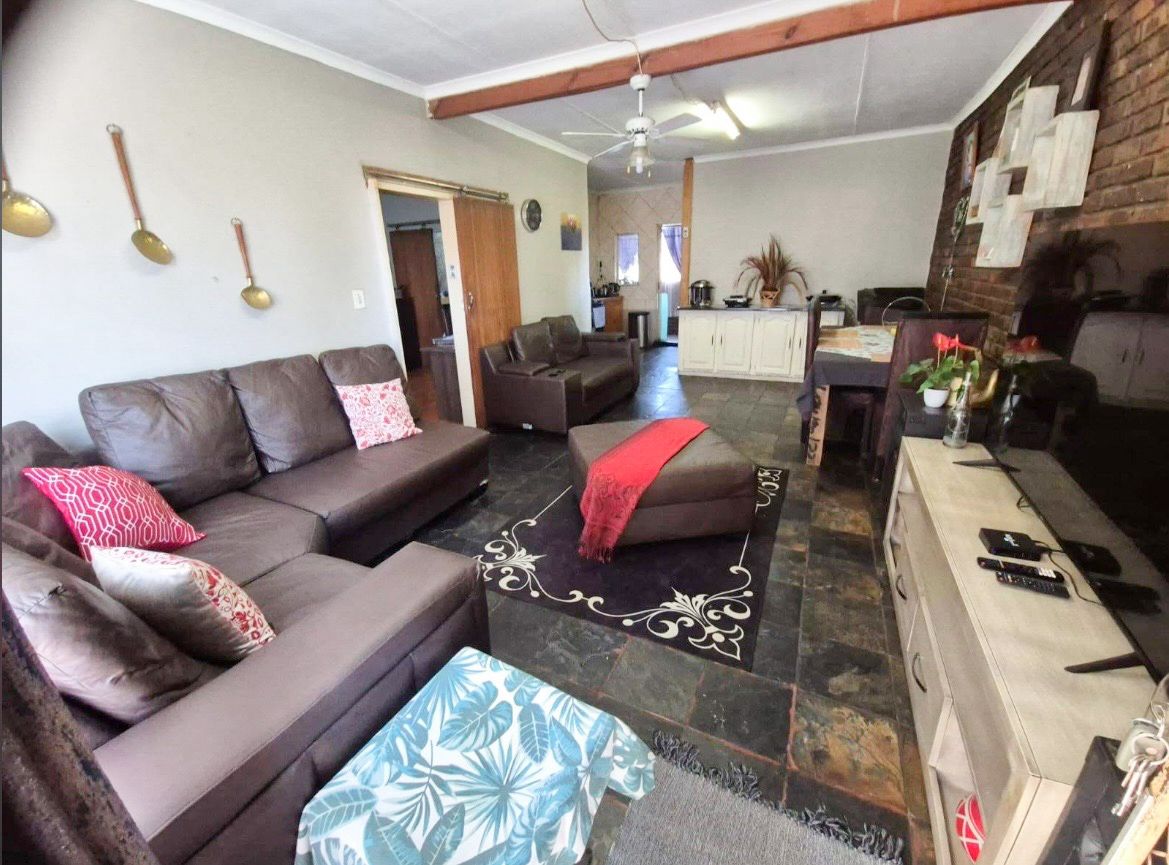 2 Bedroom Flat in Riversdale