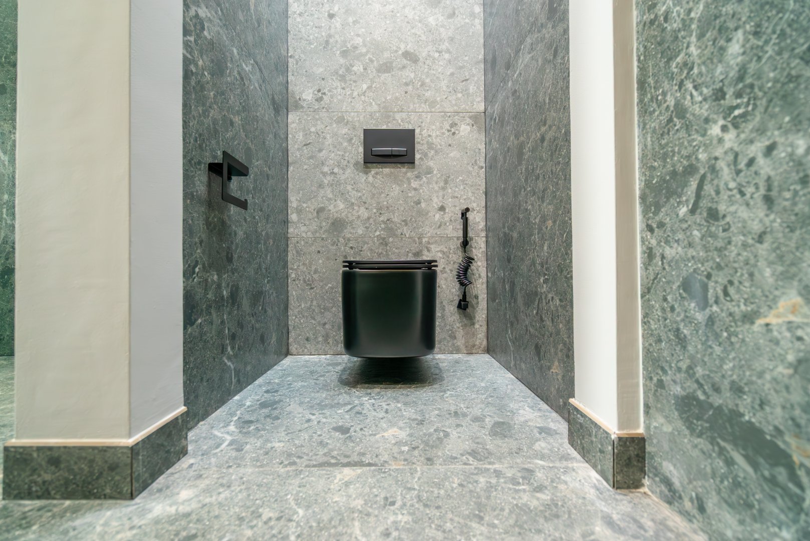 Ultra Exclusive Hyde Park Cluster Living Move In Ready Luxury Residence