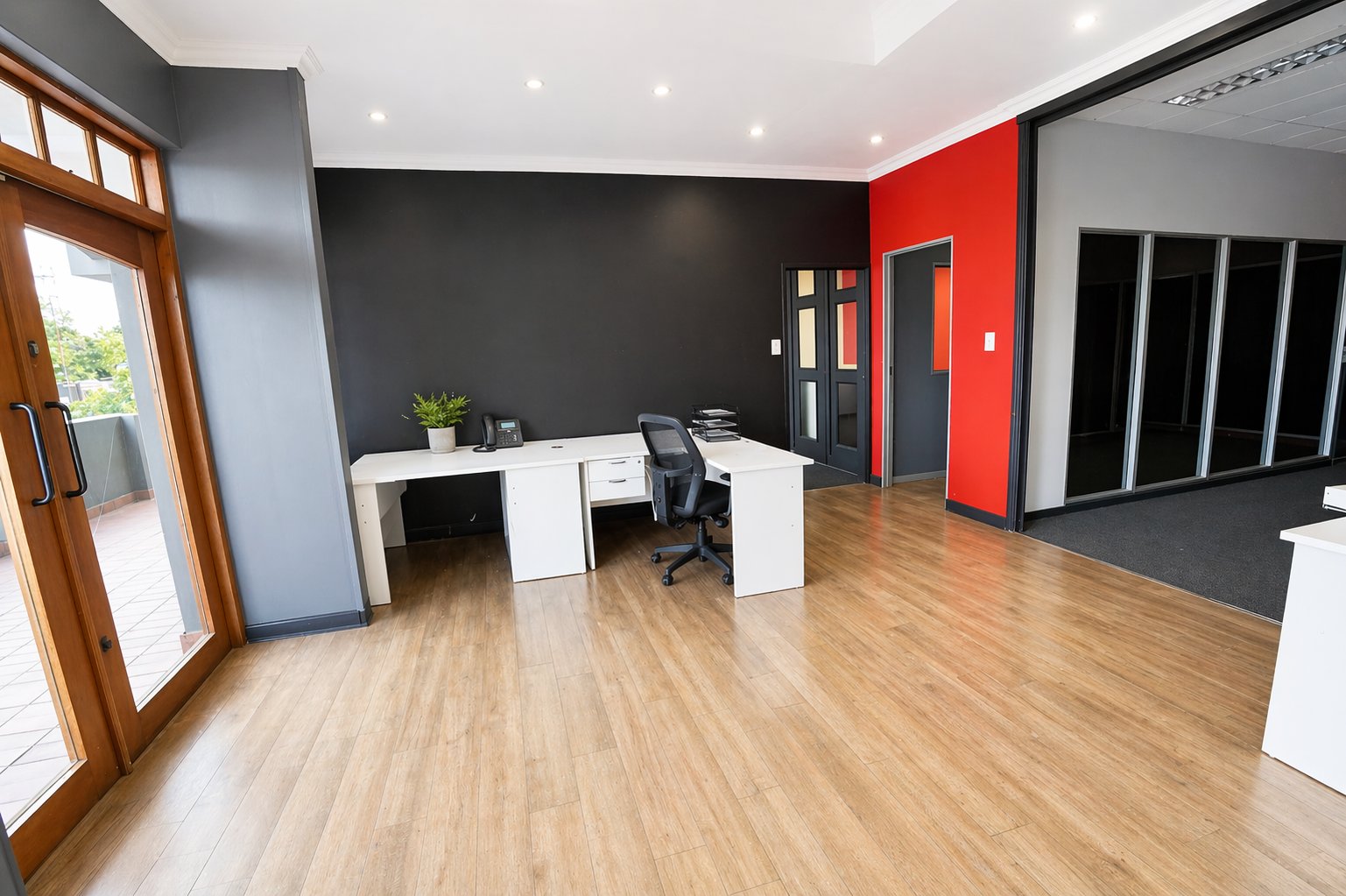 265 m² First Floor Office Suite To Let at Promenade Shopping Centre | Suite 35 | Established Mbombela CBD Workspace photo 4