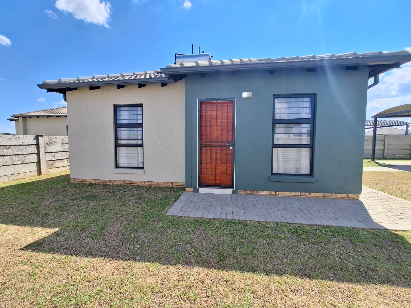 BRAND-NEW HOMES FOR SALE – ROYAL EMFULENI SECURITY ESTATE