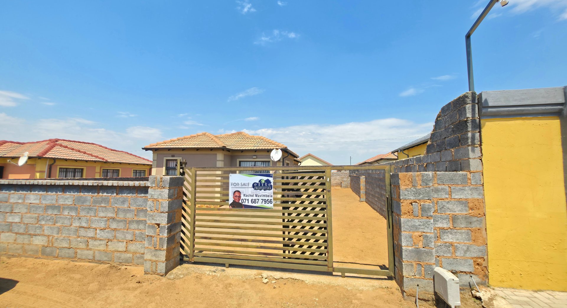 Family Home in Bergsig with Large Parking and Pets Welcome