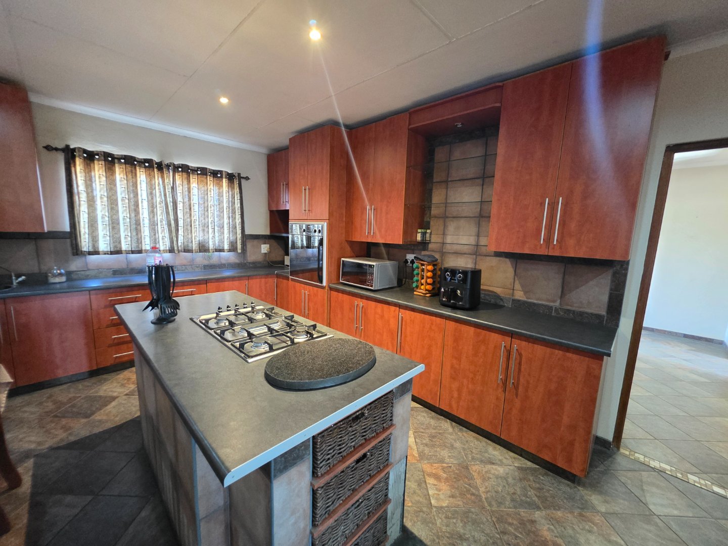 COOK STATION IN MAIN HOUSE