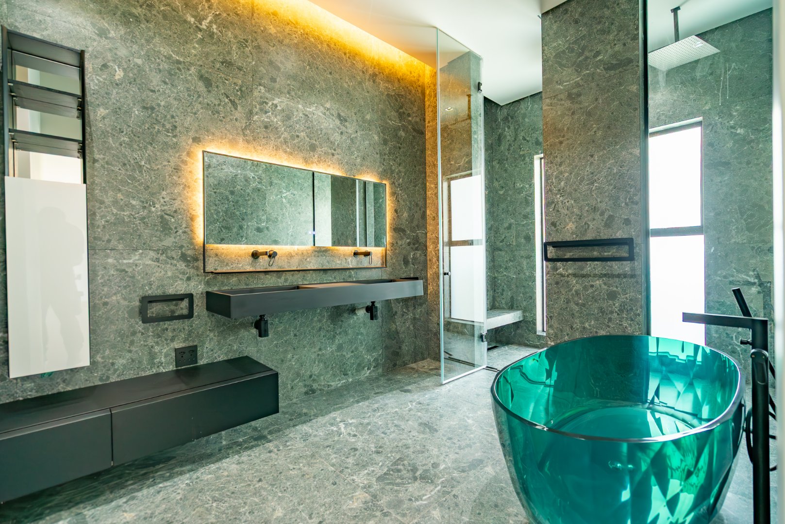 Ultra Exclusive Hyde Park Cluster Living Move In Ready Luxury Residence