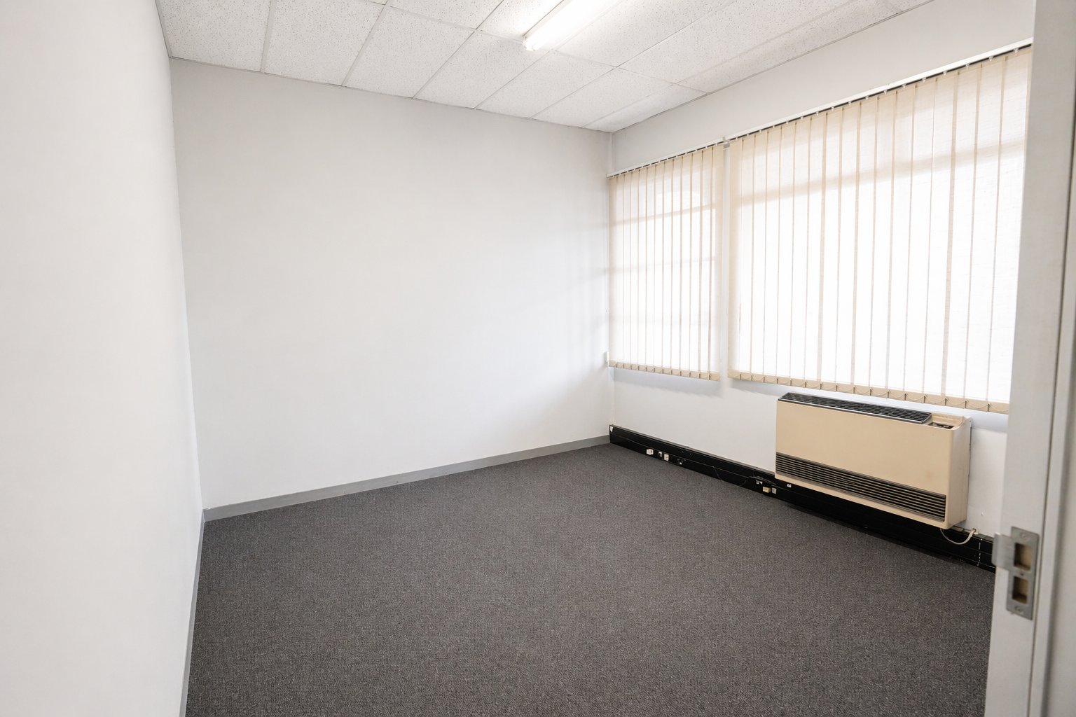 214 m² First Floor Office Suite To Let at Promenade Shopping Centre | Suite 43 | Prime Mbombela CBD Workspace photo 9