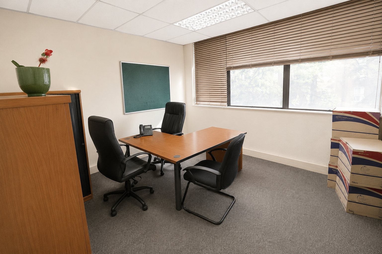 686 m² Ground Floor Office To Let at 26 Wellington Road | Parktown | Prestigious, Accessible Business Address photo 19