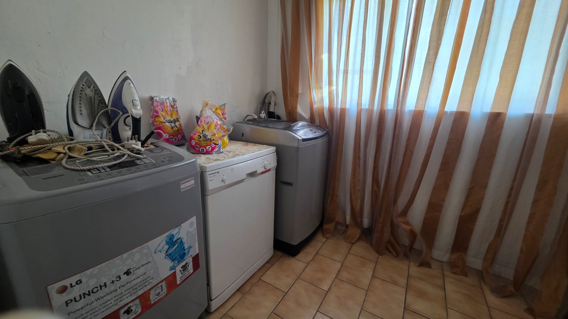 LAUNDRY