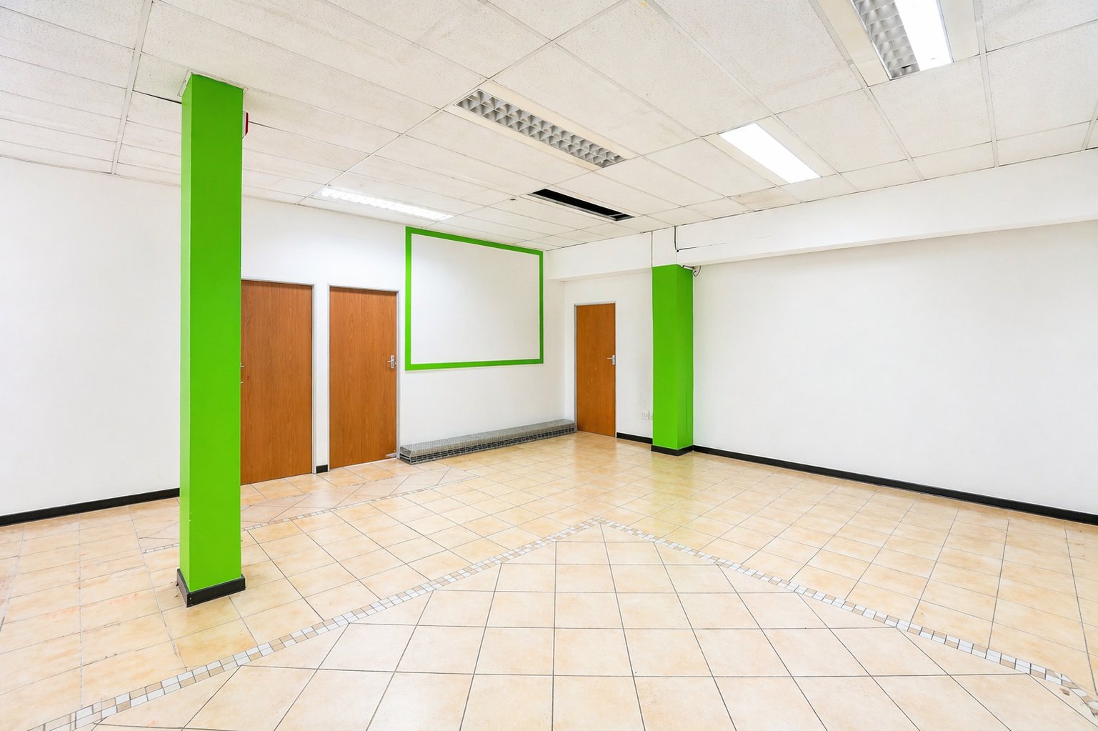 229 m² First Floor Office Suite To Let at Promenade Shopping Centre | Suite 23 | Well-Located Mbombela CBD Workspace photo 3