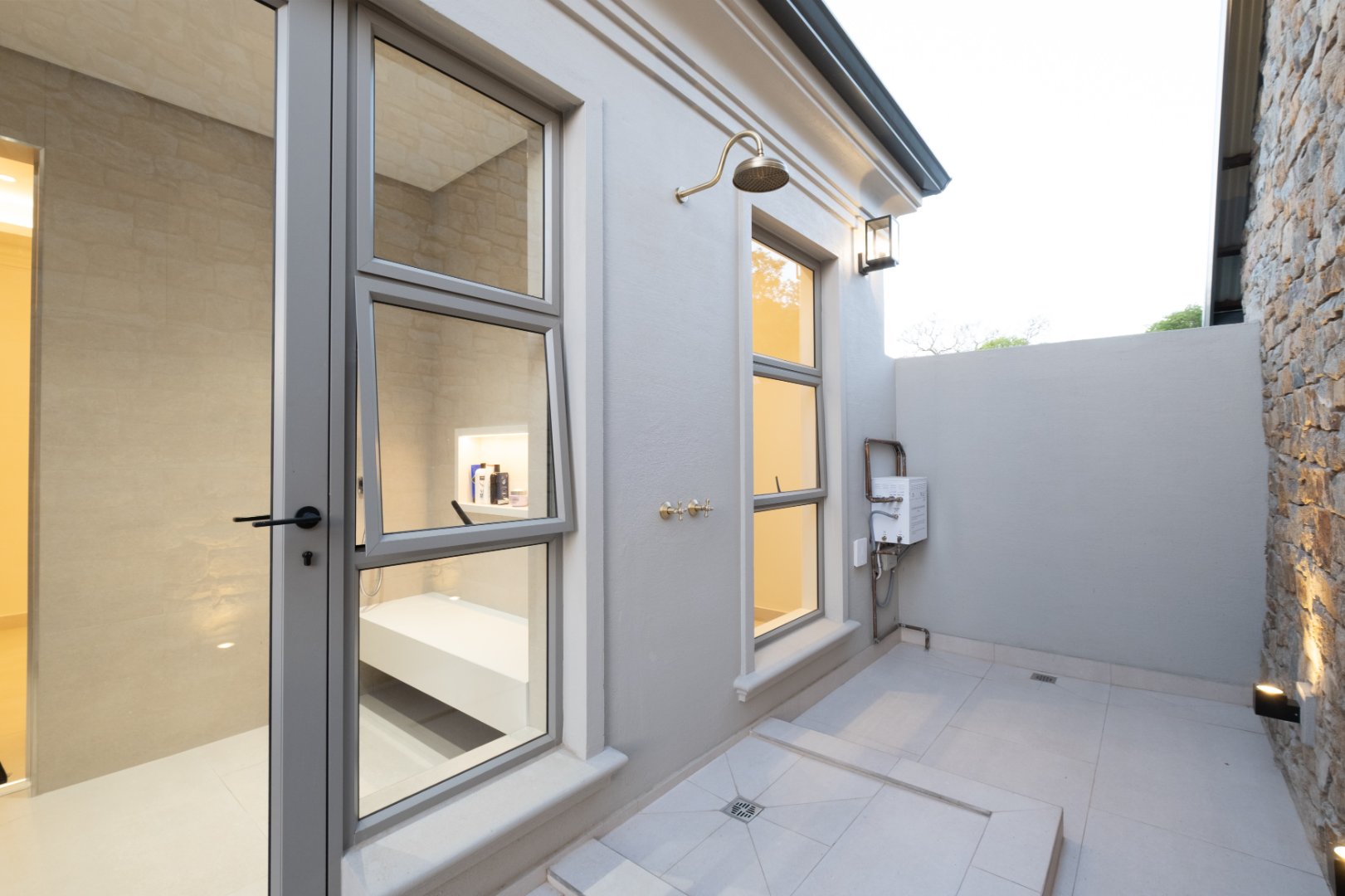 Newly Built 1,600m² Atholl Mansion, Fully Furnished and Ready to Move Into