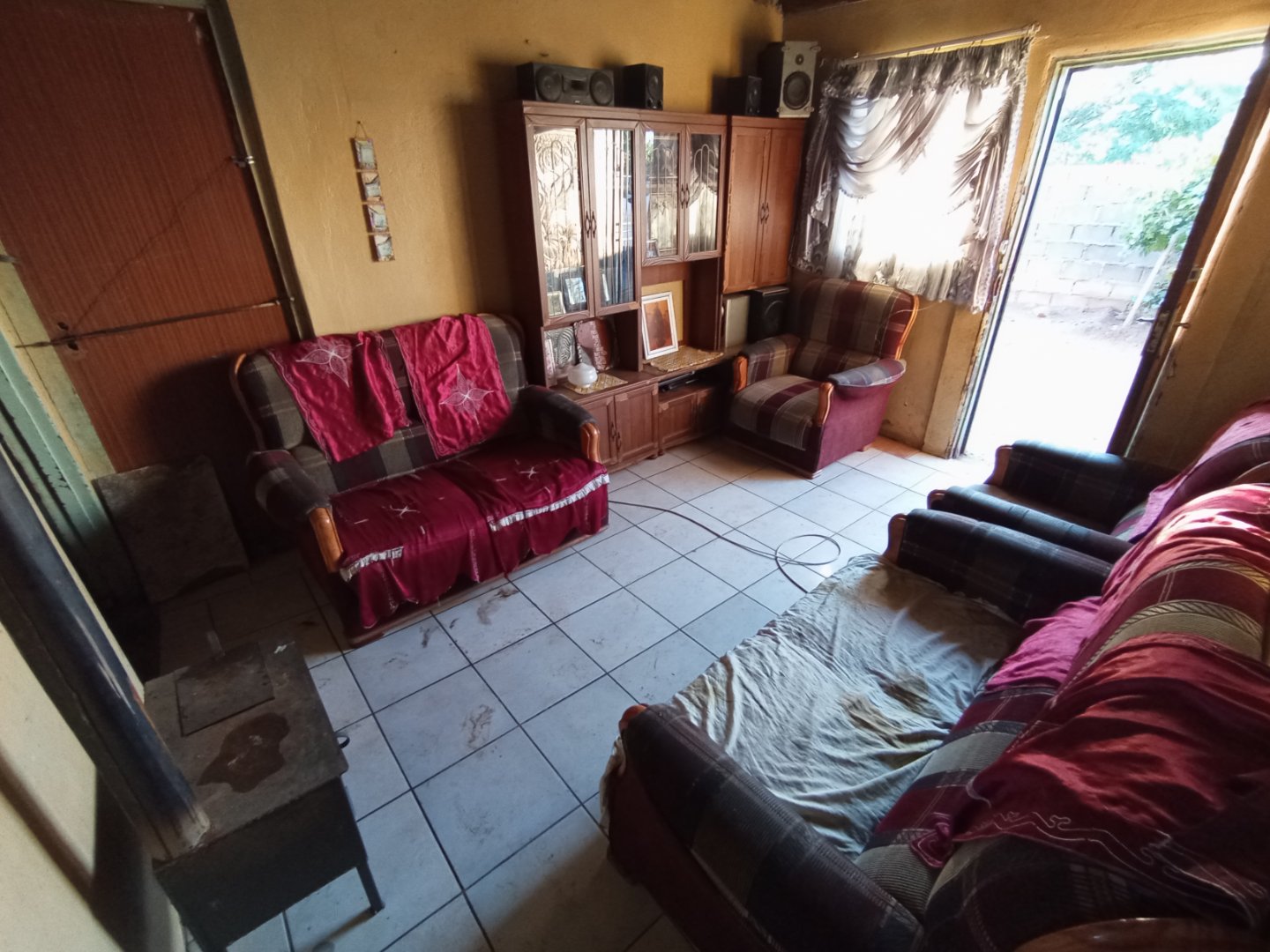  2-BEDROOM HOUSE FOR SALE IN FREEDOM – CASH BUYERS ONLY photo 2