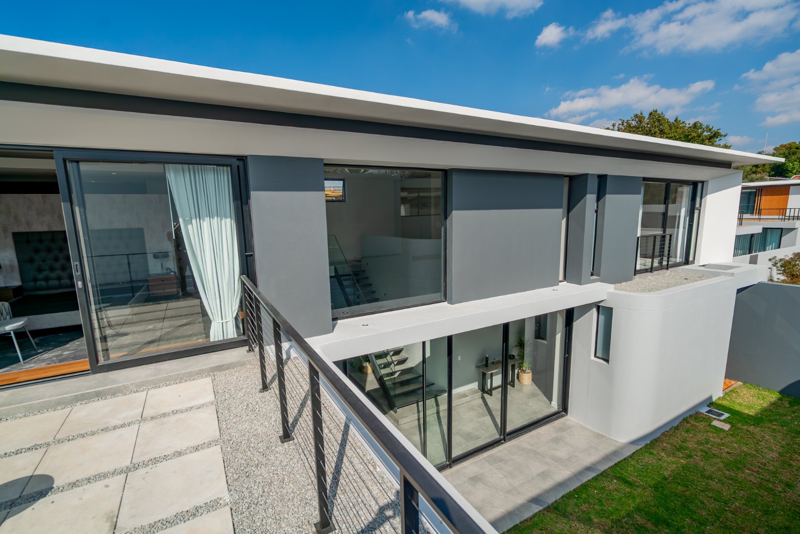 Fully Furnished Brand-new 3-Bed Luxury Rental