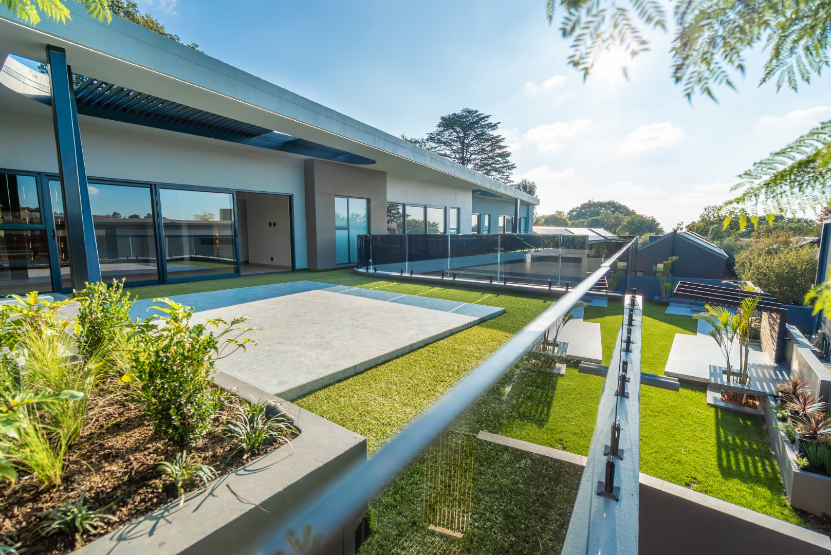 Ultra Exclusive Hyde Park Cluster Living Move In Ready Luxury Residence